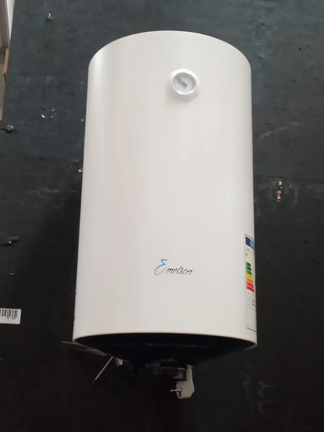 Termo eléctrico nuevo antes de colgarlo